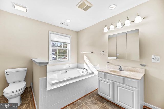 42161 PATUXENT DR, Mechanicsville, MD 20659