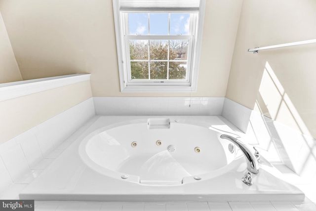 42161 PATUXENT DR, Mechanicsville, MD 20659