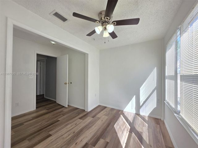 2303 N Congress Ave 28, Boynton Beach, FL 33426