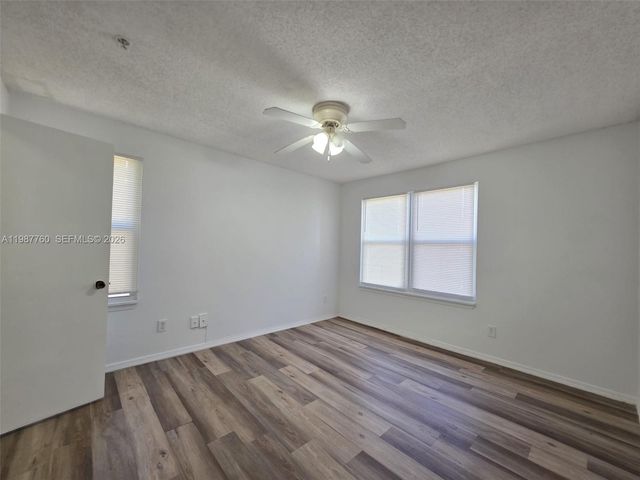 2303 N Congress Ave 28, Boynton Beach, FL 33426