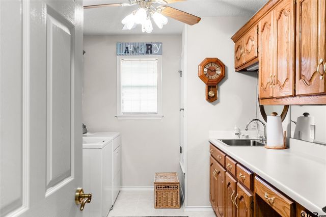 1127 SW County Road 3230, Winnsboro, TX 75494