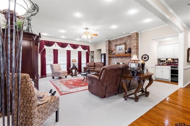 1127 SW County Road 3230, Winnsboro, TX 75494