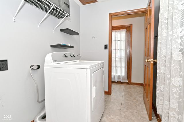 1012 Hudson Bay Drive, Greenwood, IN 46142