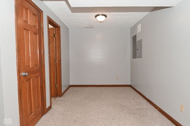 1012 Hudson Bay Drive, Greenwood, IN 46142