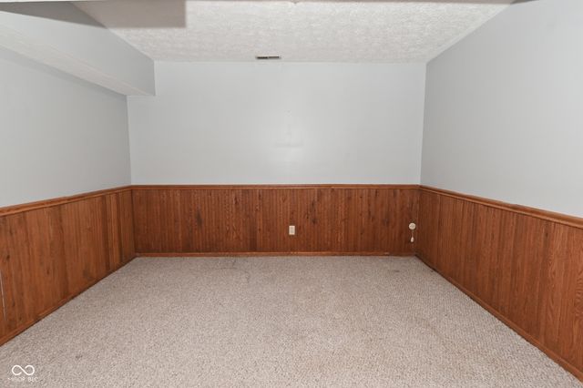 1012 Hudson Bay Drive, Greenwood, IN 46142