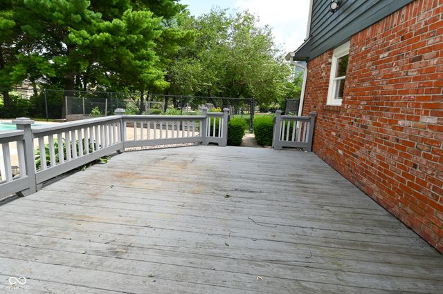 1012 Hudson Bay Drive, Greenwood, IN 46142