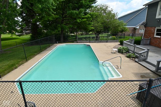 1012 Hudson Bay Drive, Greenwood, IN 46142