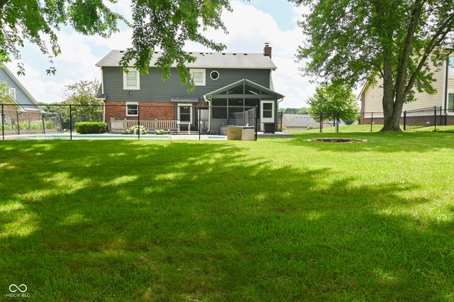 1012 Hudson Bay Drive, Greenwood, IN 46142