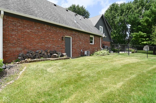 1012 Hudson Bay Drive, Greenwood, IN 46142