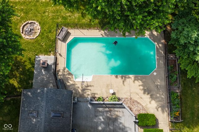 1012 Hudson Bay Drive, Greenwood, IN 46142