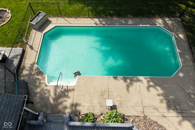 1012 Hudson Bay Drive, Greenwood, IN 46142