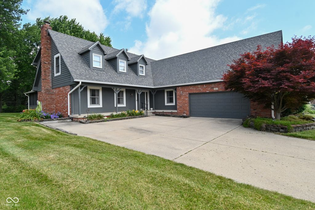 1012 Hudson Bay Drive, Greenwood, IN 46142
