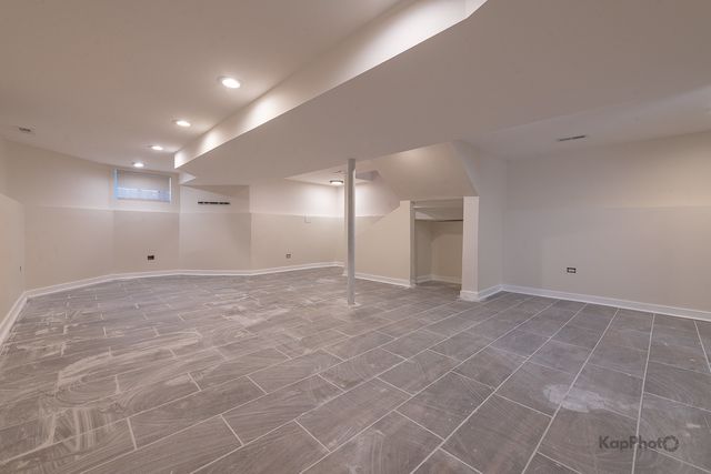 527 N Ridgeway Avenue, Chicago, IL 60624