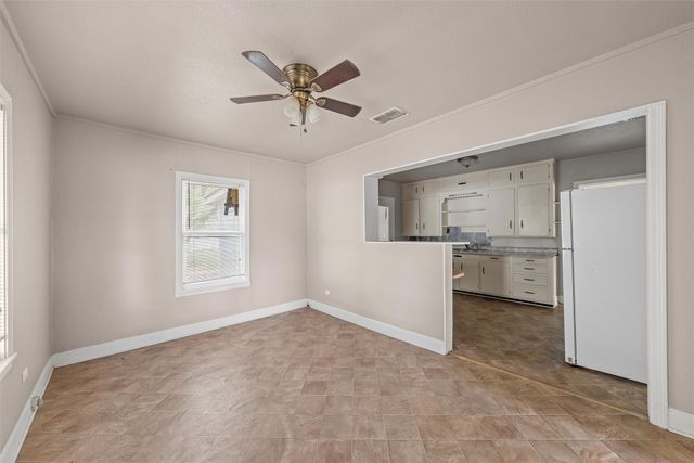 731 State Highway 320, Lott, TX 76656