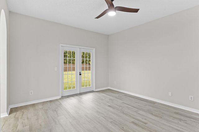 1618 SE Ridgewood Street, Port St Lucie, FL 34952