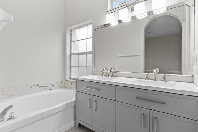 1618 SE Ridgewood Street, Port St Lucie, FL 34952