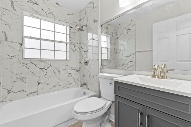 1618 SE Ridgewood Street, Port St Lucie, FL 34952