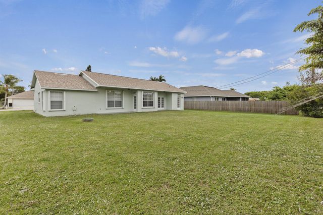 1618 SE Ridgewood Street, Port St Lucie, FL 34952
