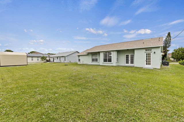 1618 SE Ridgewood Street, Port St Lucie, FL 34952