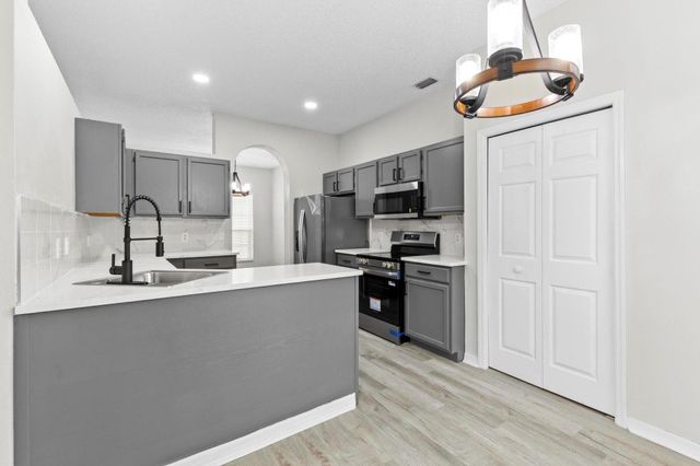 1618 SE Ridgewood Street, Port St Lucie, FL 34952