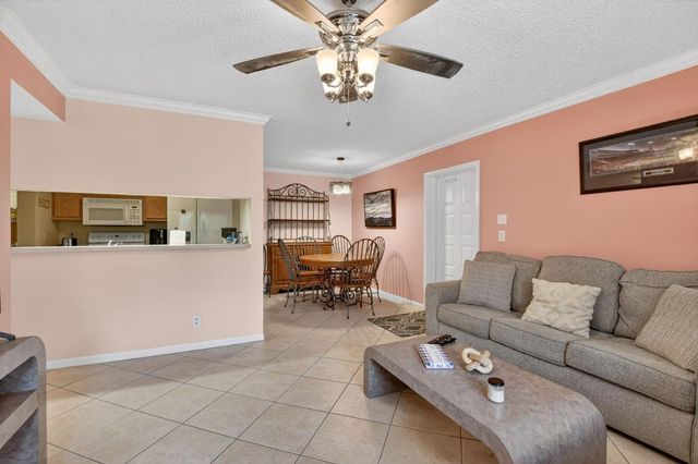 13791 Oneida Drive C2, Delray Beach, FL 33446