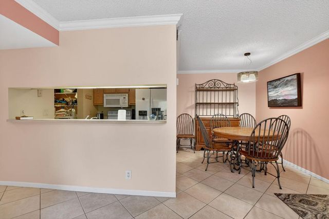 13791 Oneida Drive C2, Delray Beach, FL 33446