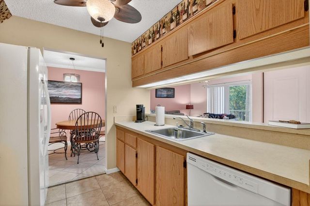 13791 Oneida Drive C2, Delray Beach, FL 33446