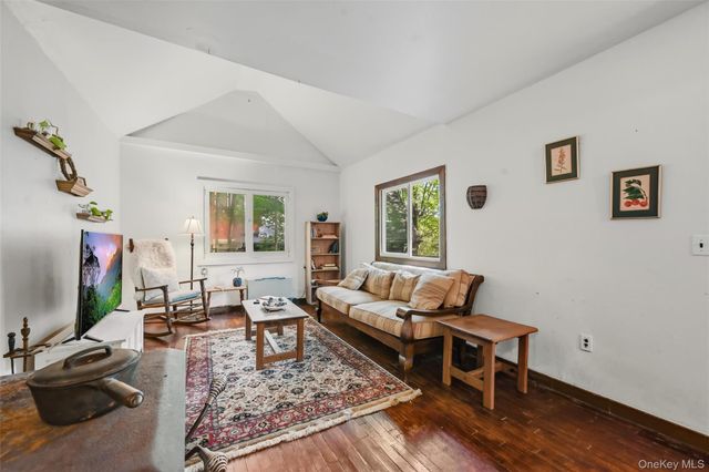 14 Smith Hill Road, New Hampton, NY 10958