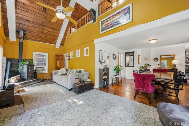 14 Smith Hill Road, New Hampton, NY 10958