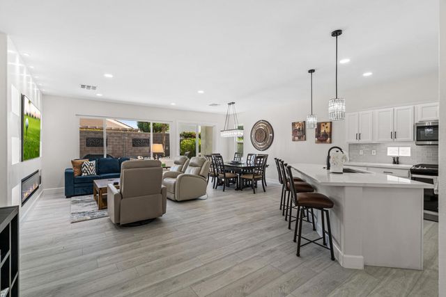 78648 Rainswept Way, Palm Desert, CA 92211