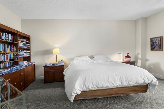 21050 Point Pl 502, Aventura, FL 33180