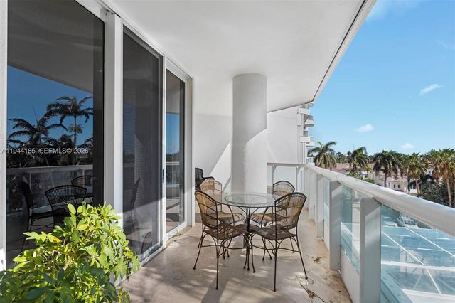 21050 Point Pl 502, Aventura, FL 33180