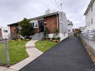 6931 Almeda Avenue, Arverne, NY 11692