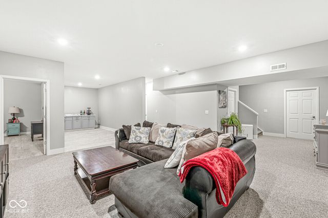 18903 Stonebluff Lane, Noblesville, IN 46062