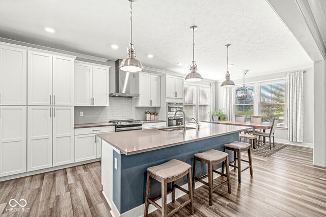 18903 Stonebluff Lane, Noblesville, IN 46062