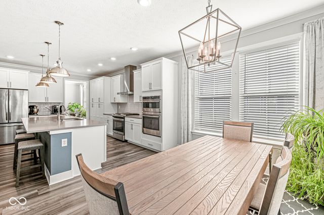 18903 Stonebluff Lane, Noblesville, IN 46062