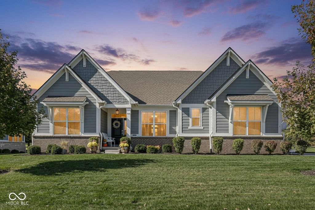 18903 Stonebluff Lane, Noblesville, IN 46062