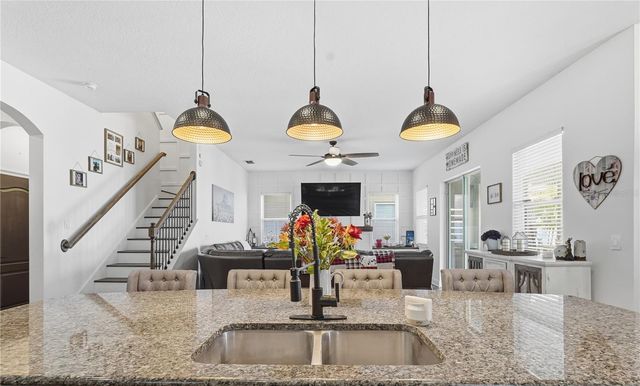 8113 CHAMPIONS FOREST WAY, Tampa, FL 33635