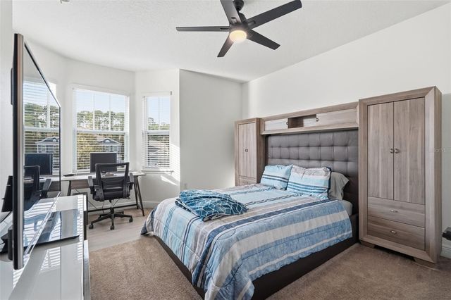 8113 CHAMPIONS FOREST WAY, Tampa, FL 33635