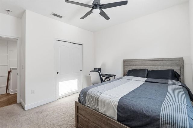 8113 CHAMPIONS FOREST WAY, Tampa, FL 33635