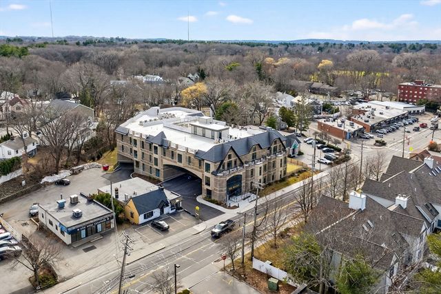 1114 Beacon 101, Newton, MA 02461