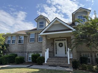 321 Burr Oak Ct, Spring Hill, TN 37174