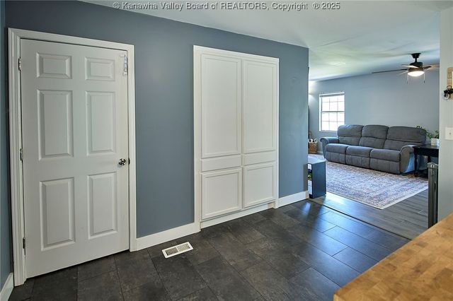 223 Pleasant Valley Drive, South Charleston, WV 25309