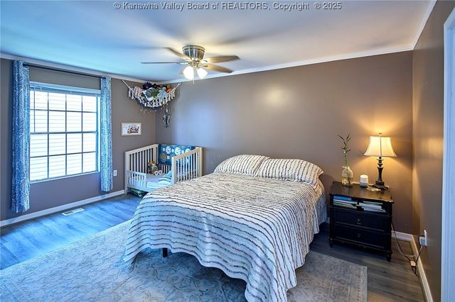 223 Pleasant Valley Drive, South Charleston, WV 25309