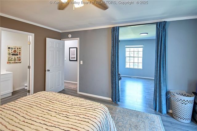 223 Pleasant Valley Drive, South Charleston, WV 25309