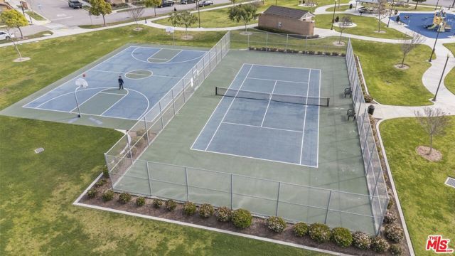 669 Seine River Way, Oxnard, CA 93036