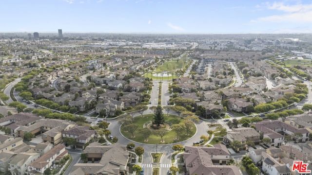 669 Seine River Way, Oxnard, CA 93036