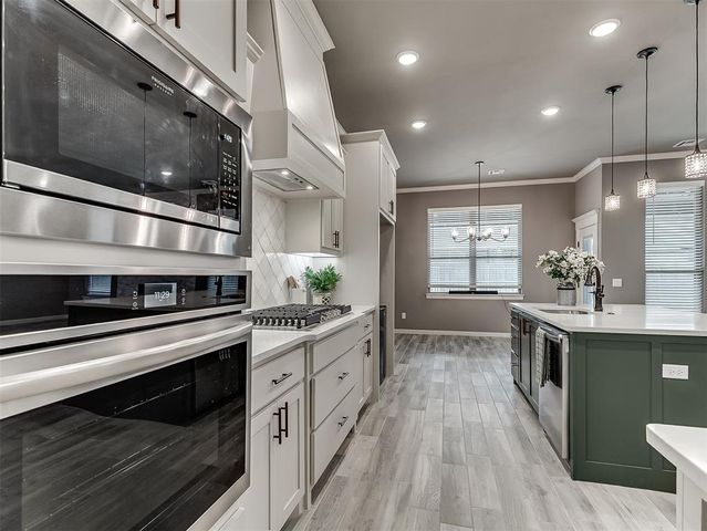 2913 Summit Hollow Circle, Norman, OK 73071
