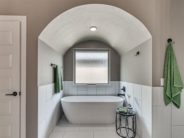 2913 Summit Hollow Circle, Norman, OK 73071