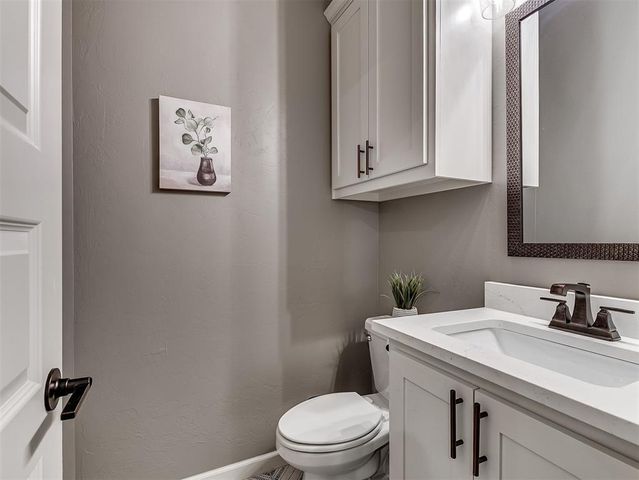 2913 Summit Hollow Circle, Norman, OK 73071